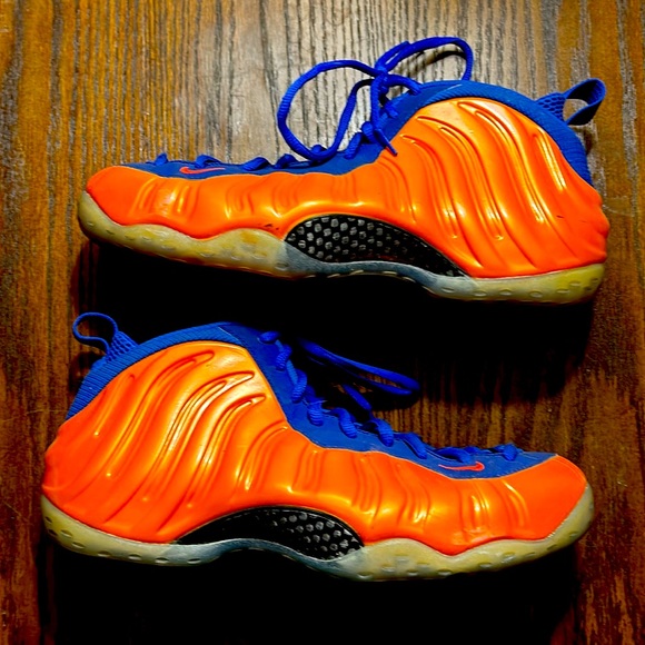 Used Like New!!! Nike Foamposite One Cavs 11.5 - Picture 3 of 3
